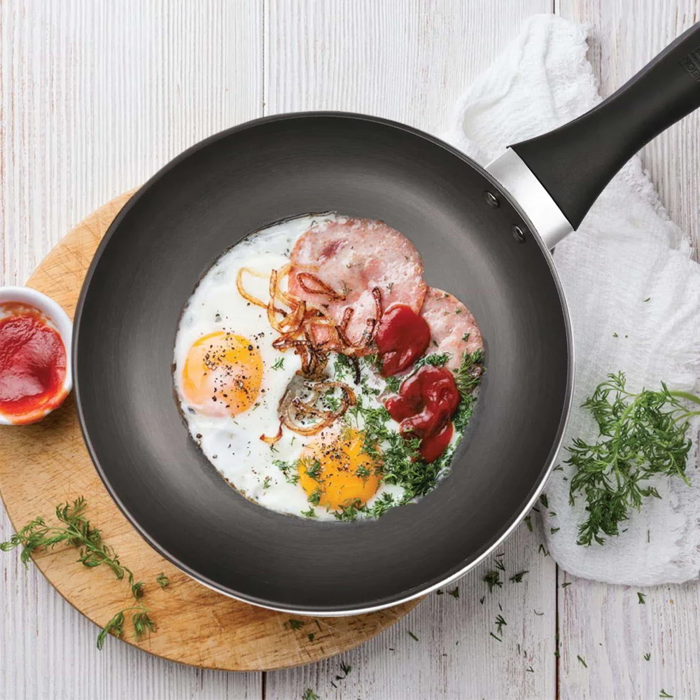 Hard Anodized Fry Pan With Stainless Steel Lid (Milton Procook) - Image 6